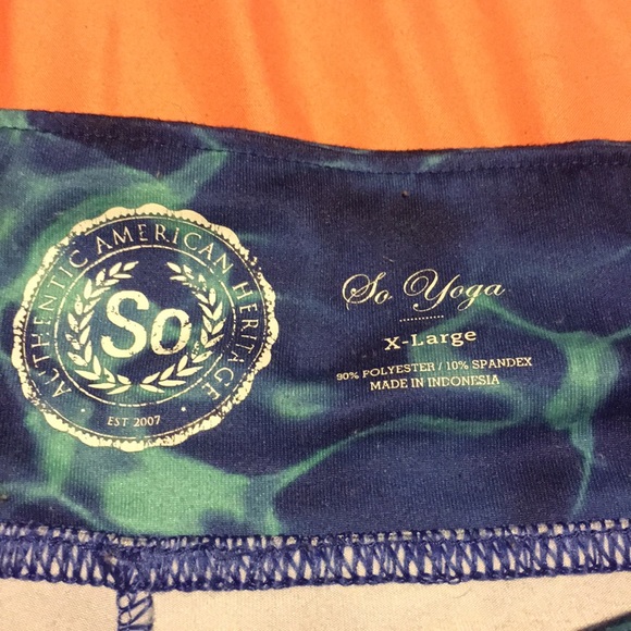 XL Capri Workout Leggings - Picture 2 of 2